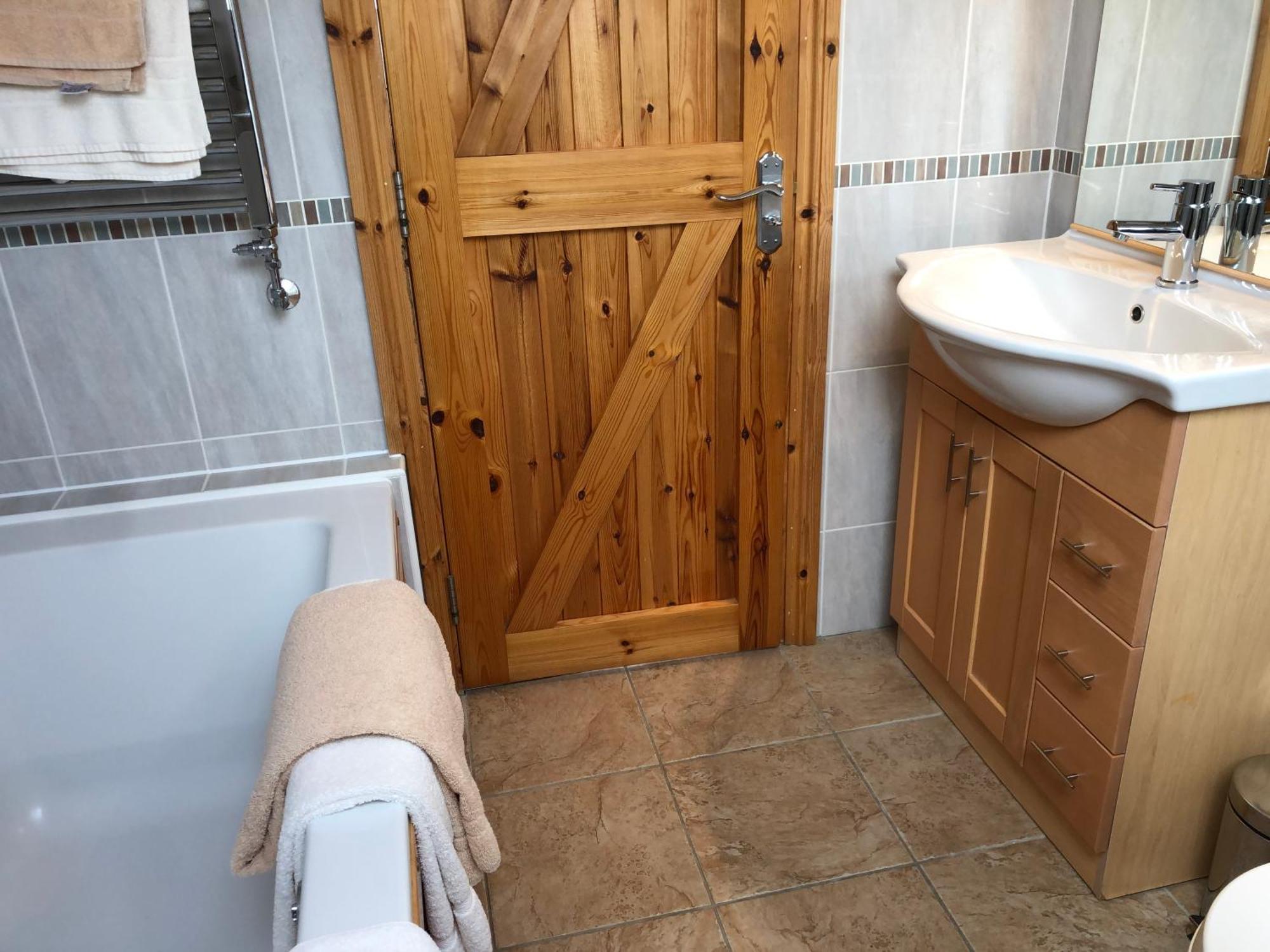 Penlan Coastal Cottages-millstone Holiday home Aberporth