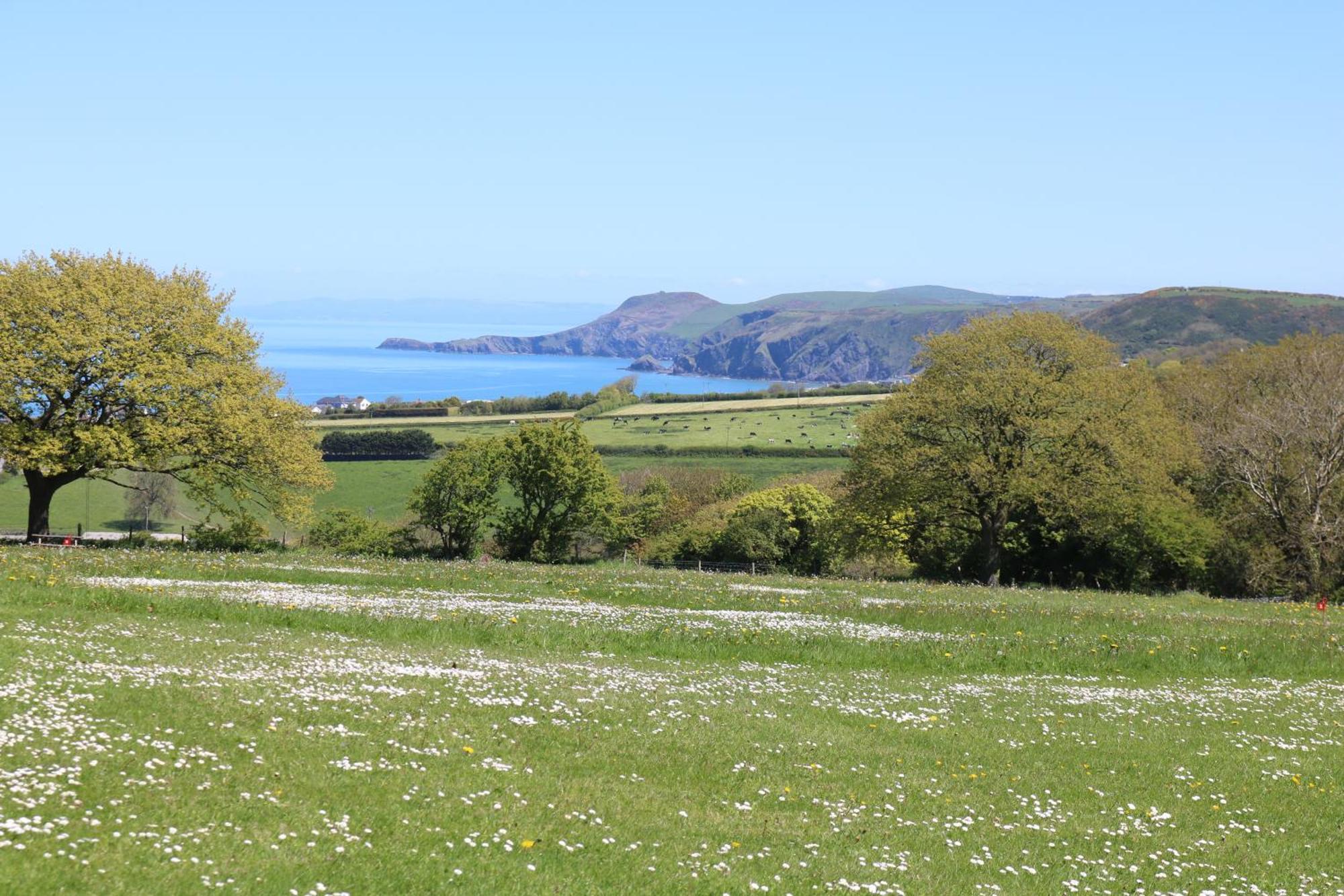 Penlan Coastal Cottages-millstone Aberporth